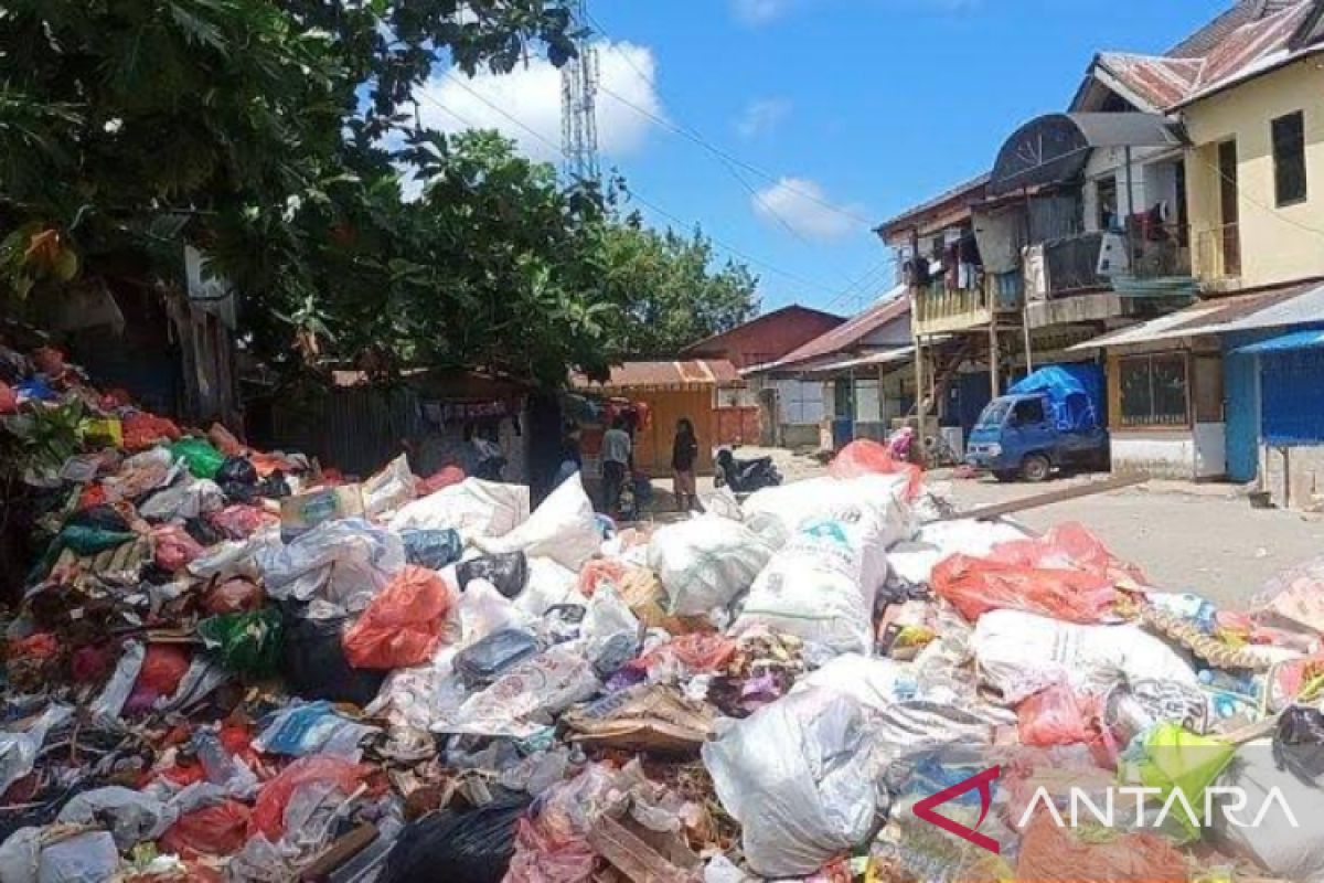 Ampera Maluku desak Pemkot Ambon serius tangani persoalan sampah