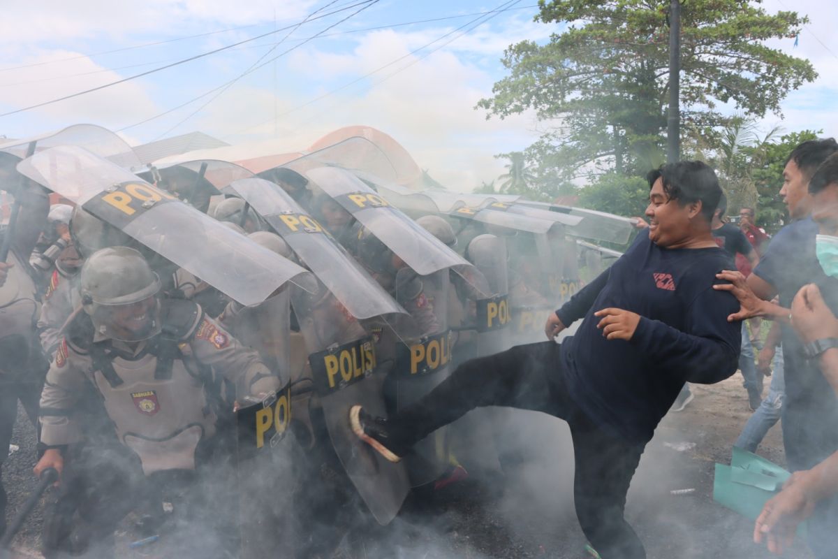 Polresta gelar simulasi pengendalian massa di KPU Palangka Raya