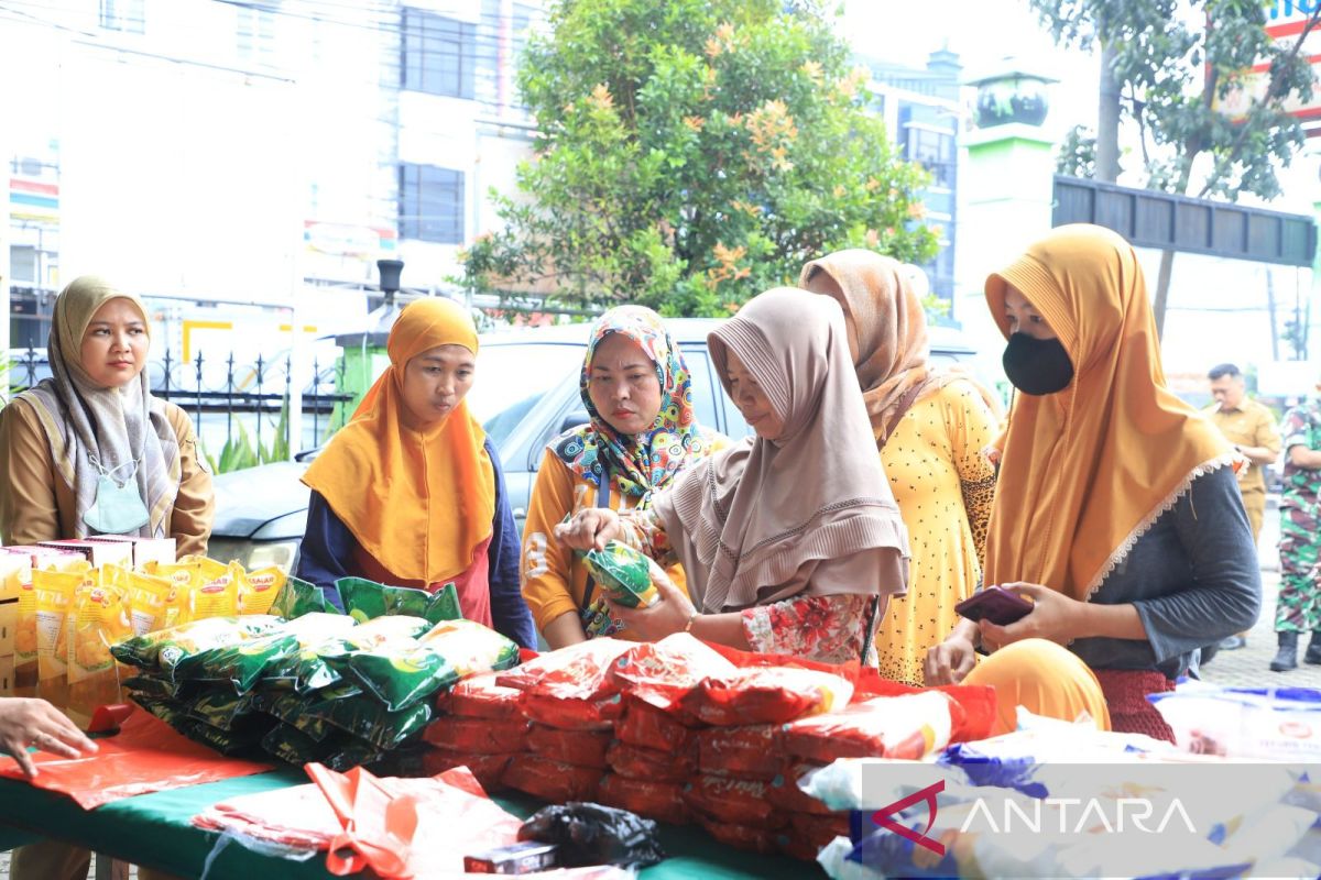 Pemkot Tangerang gelar bazar sembako jelang Ramadhan