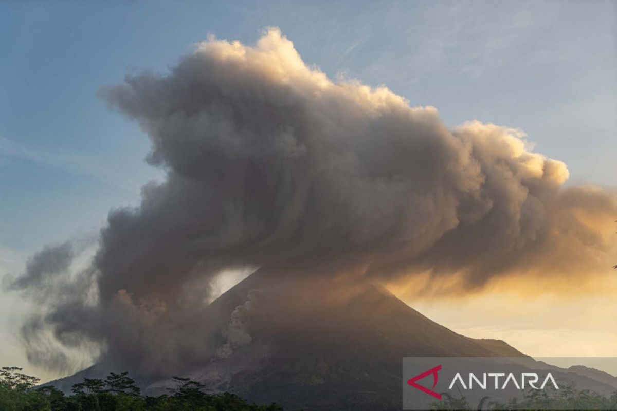 Luncuran awan panas Gunung Merapi - ANTARA News