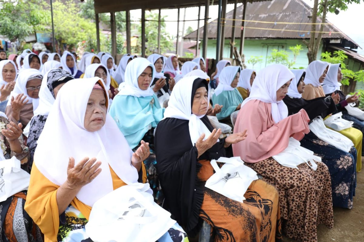 Tuan Guru Sahabat Ganjar gelar zikir dan selawat di Tapanuli Selatan