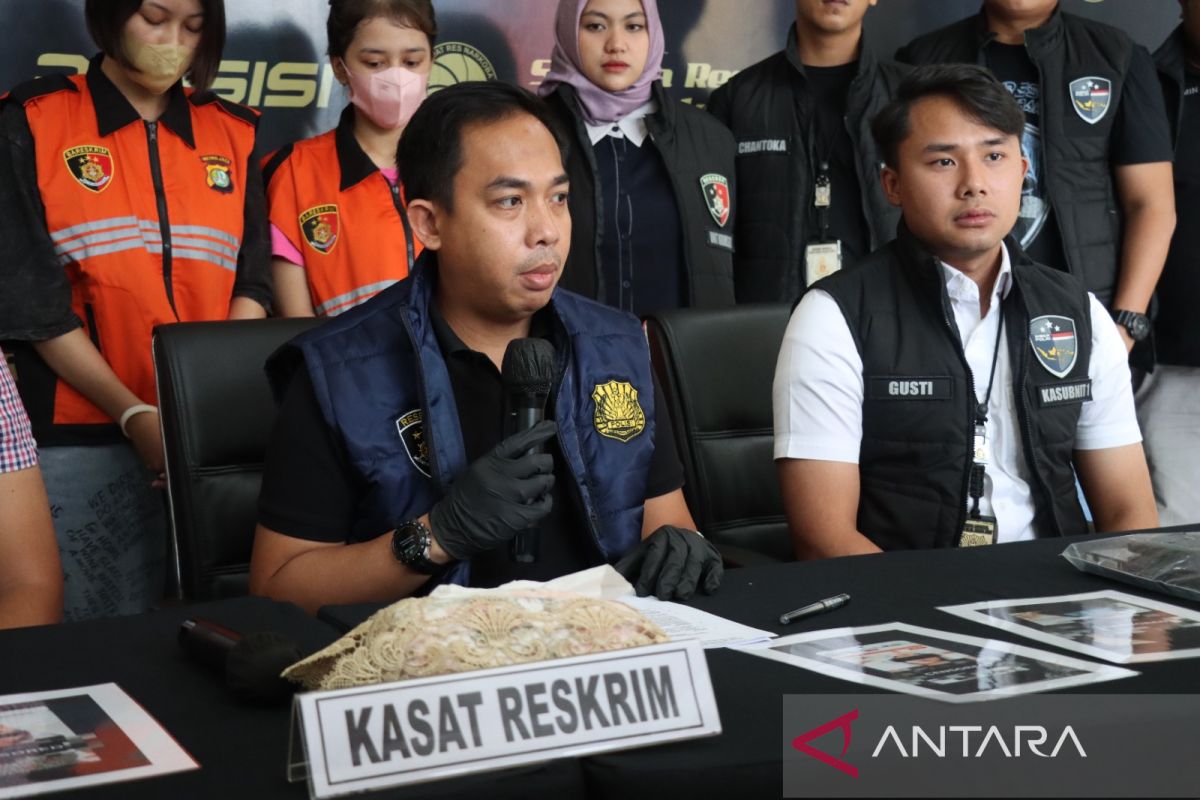 Polisi tangkap tiga penyebar konten pornografi lewat siaran aplikasi