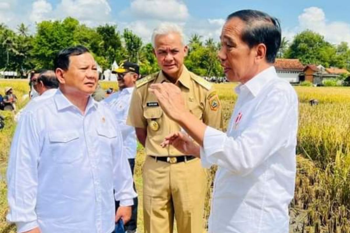 LSI nilai ada upaya Jokowi duetkan Ganjar dan Prabowo