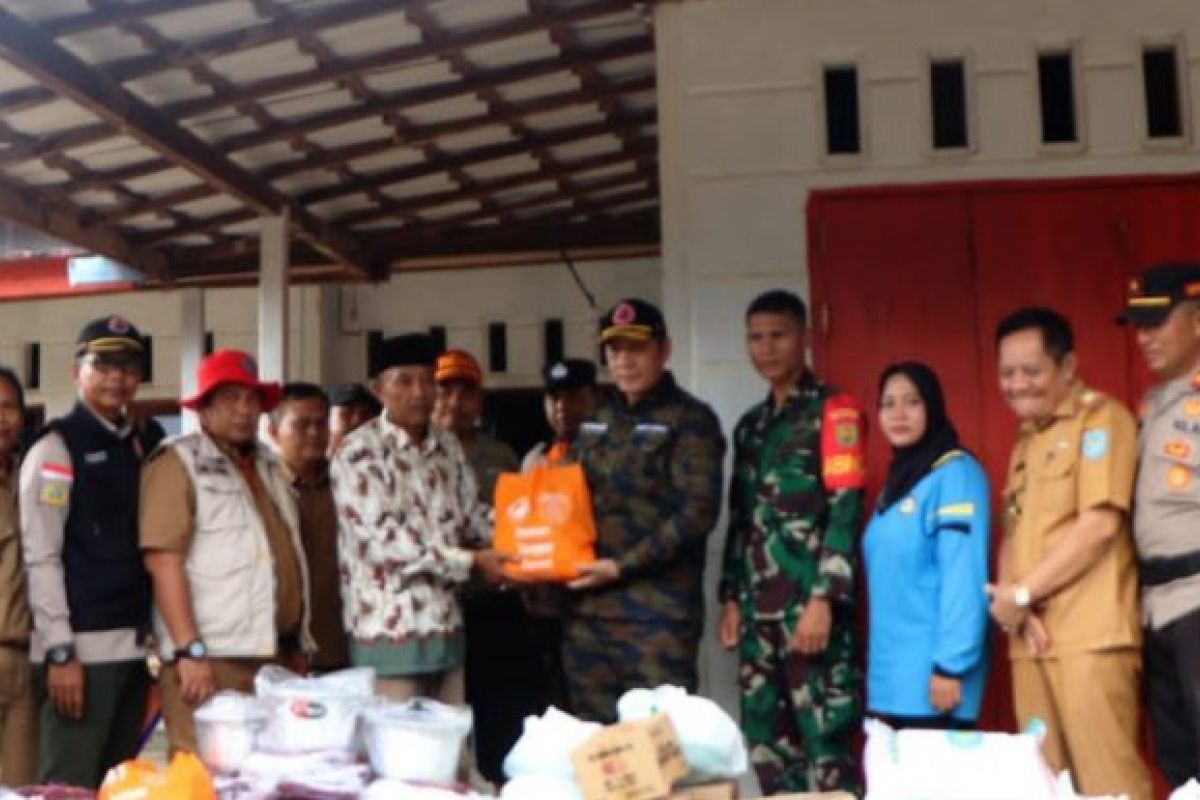 Pemkab OKU Selatan berikan bantuan untuk korban banjir bandang