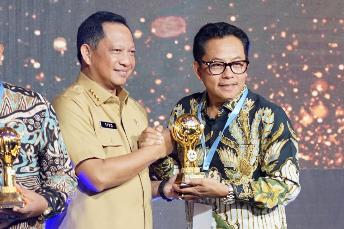 Malang Raya terima  penghargaan Universal Health Coverage 2023