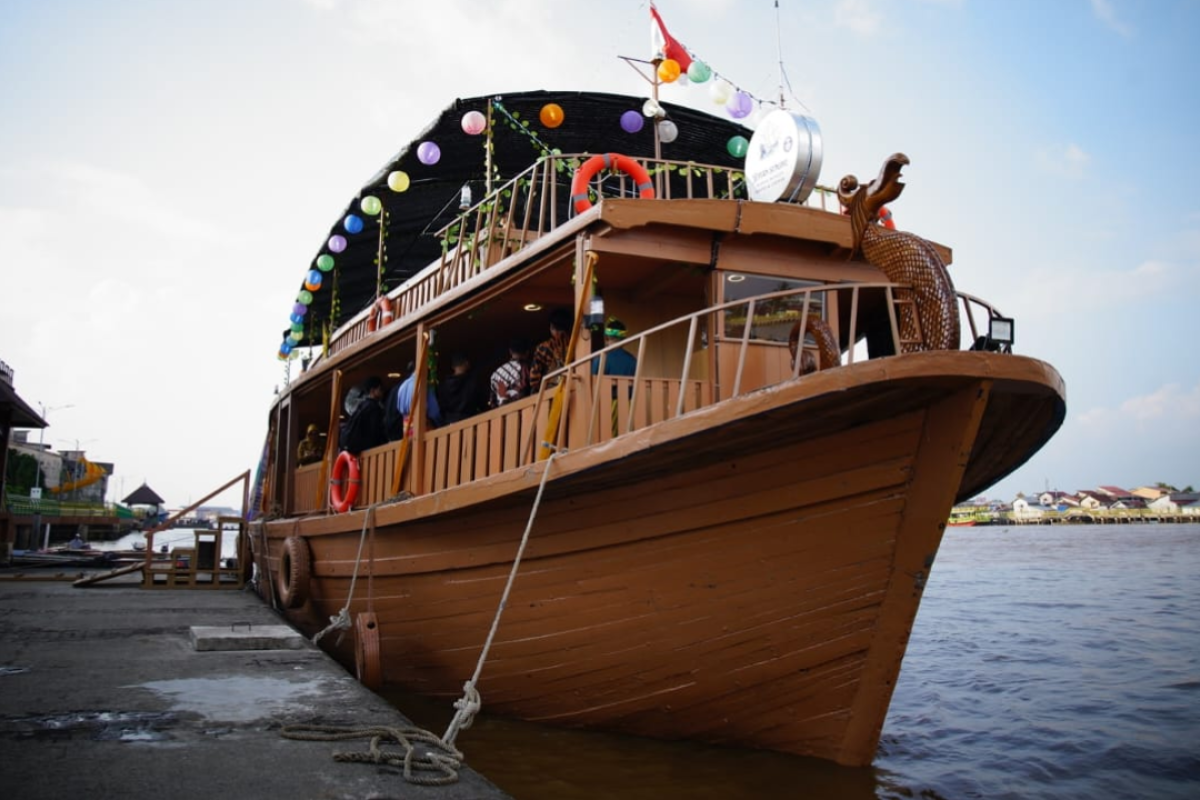 Kapal Tepian Senghie suguhkan keindahan Sungai Kapuas