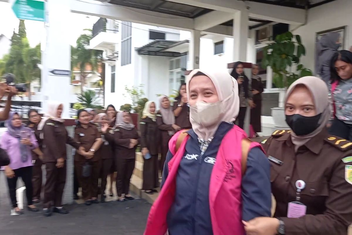 Kejati Lampung tahan tiga ASN Kejari Bandarlampung terkait korupsi dana Tukin