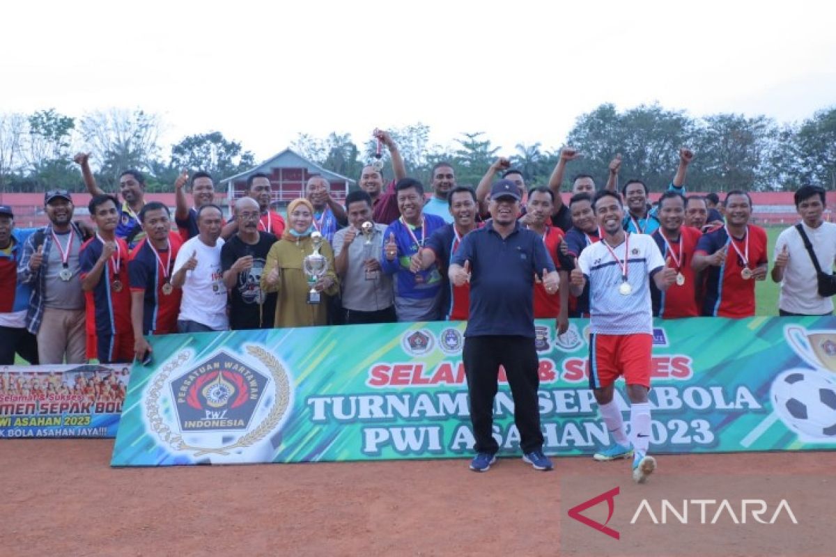 Turnamen sepakbola oldcrack PWI Asahan Selesai, Wartawan FC Posisi 4