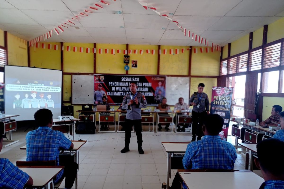 Polda Kalbar sosialisasi rekrutmen anggota Polri di perbatasan RI-Malaysia