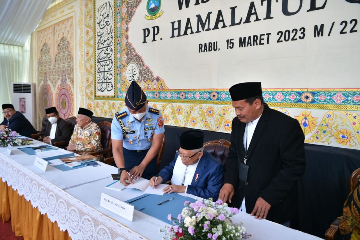 Wapres hadiri Wisuda Hafidhoh Ponpes Hamalatul Qur'an Putri Jombang