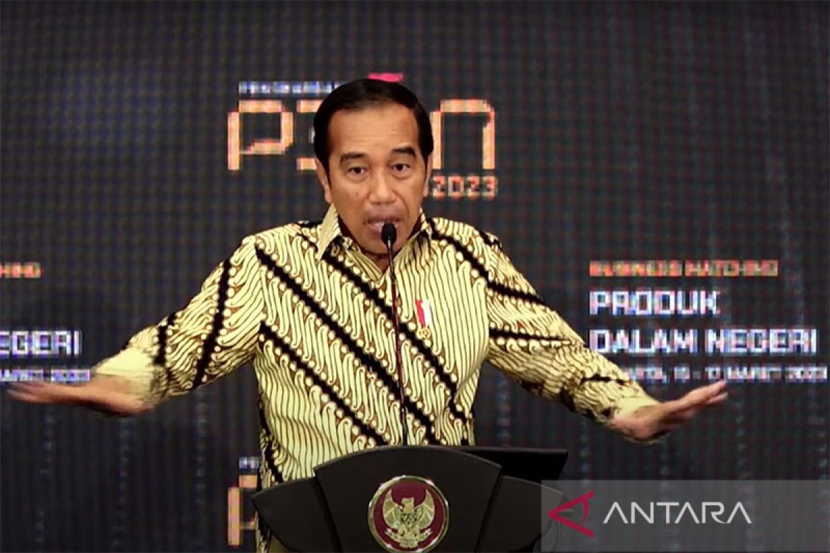 Jokowi sebut impor pakaian bekas sangat mengganggu