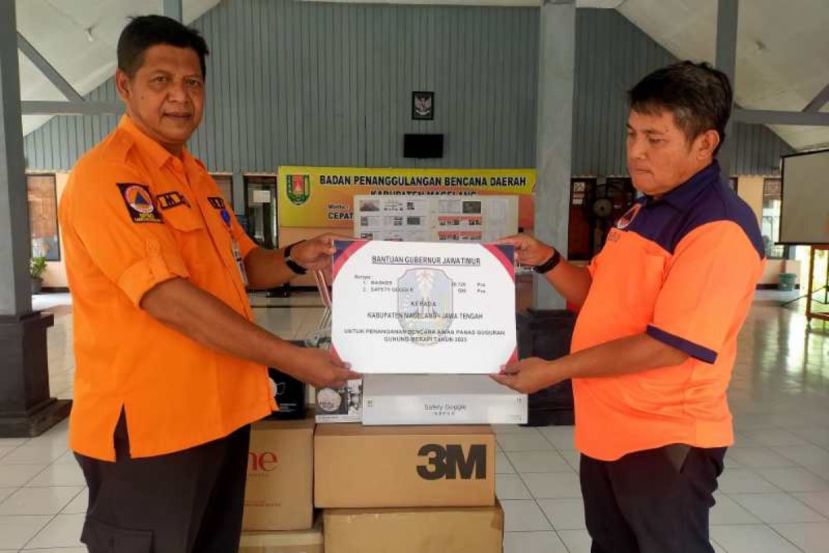 BPBD Jatim bantu puluhan ribu masker untuk warga terdampak abu Merapi