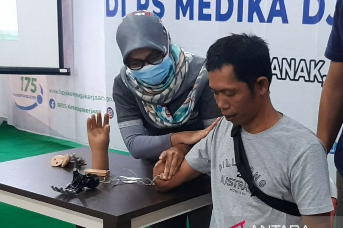 Kalbar terus dorong perusahaan lindungi pekerja di BPJAMSOSTEK