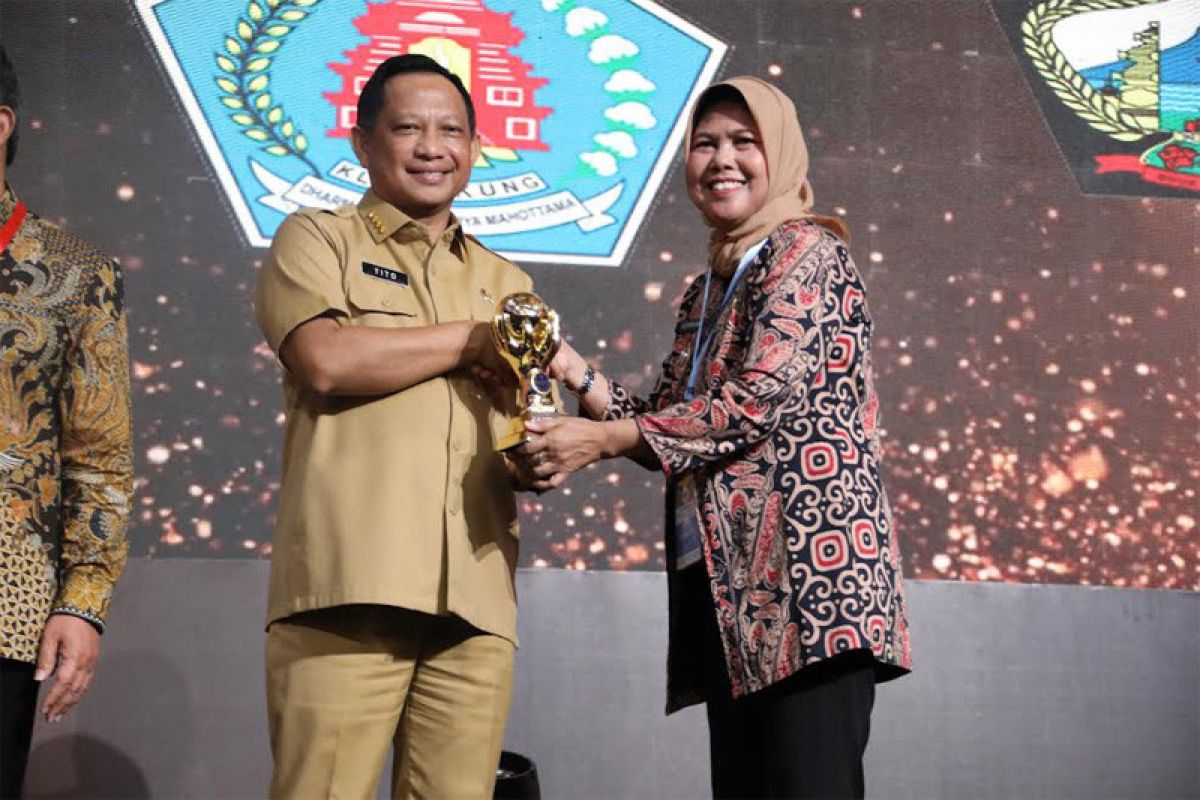 Pemkab Barito Selatan kembali raih UHC Award kedua