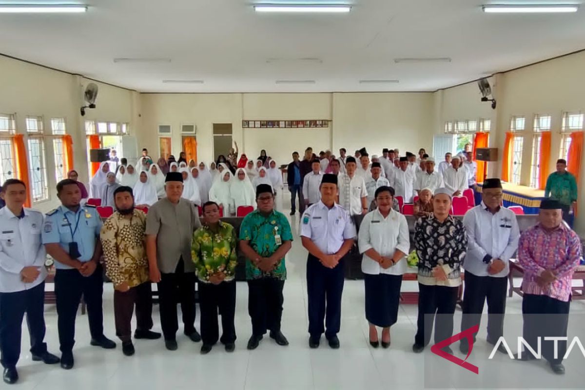 Calon jamaah haji Papua Barat Daya ikut pembekalan manasik