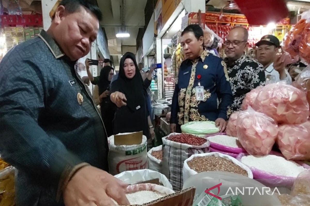 Bupati Kotim soroti kenaikan harga beras