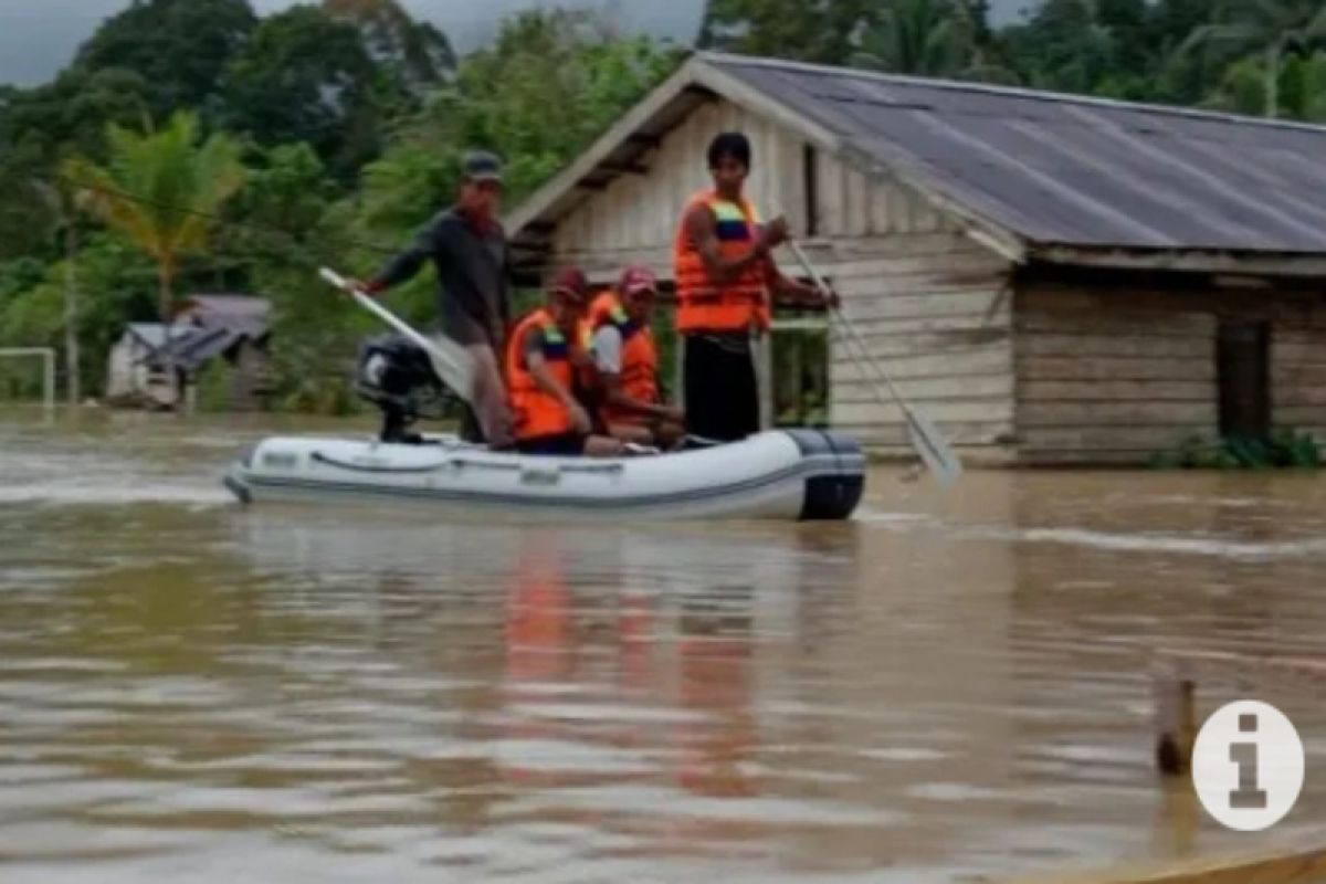 Curah hujan tinggi sepekan, 15 desa di Paser Kaltim terendam banjir