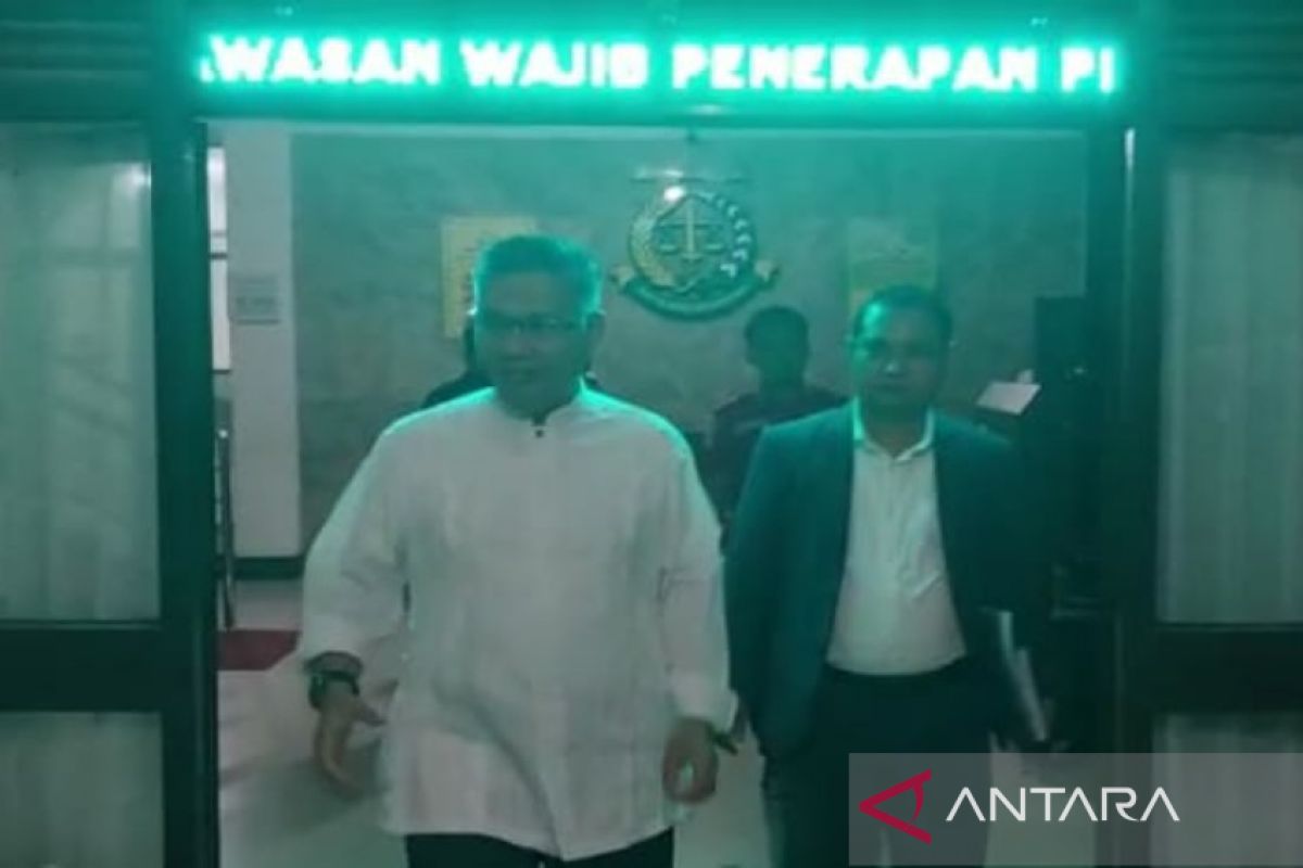 Mantan Wali Kota Kendari mengaku lobet usai diperiksa Kejati Sultra