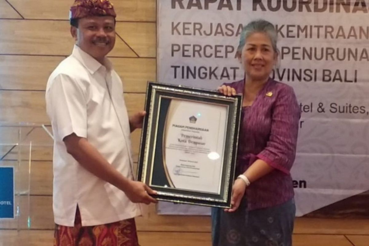Pemkot Denpasar terima penghargaan prevalensi stunting terendah di Bali