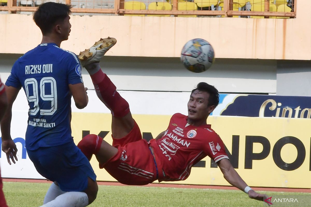 Persija memperpanjang kontrak bek tengah Hansamu Yama