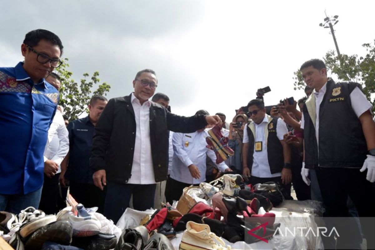 Hentikan penjualan, Pemko Pekanbaru bakal datangi pedagang baju bekas