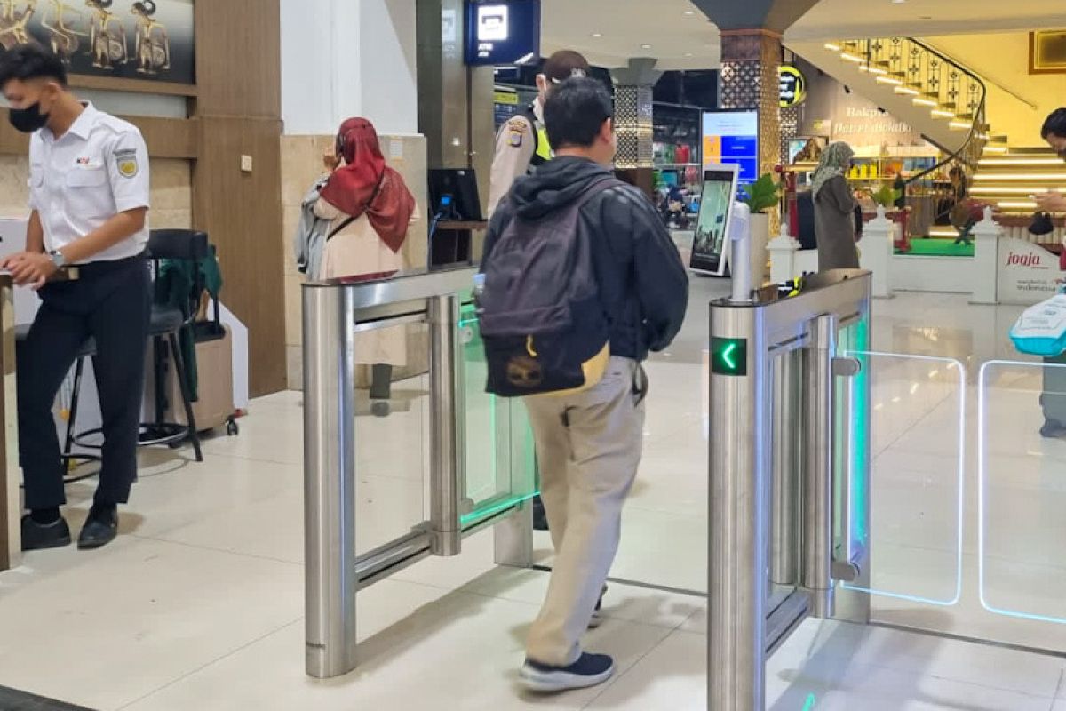 PT KAI Daop 6 Yogyakarta tambah fasilitas baru face recognition boarding gate