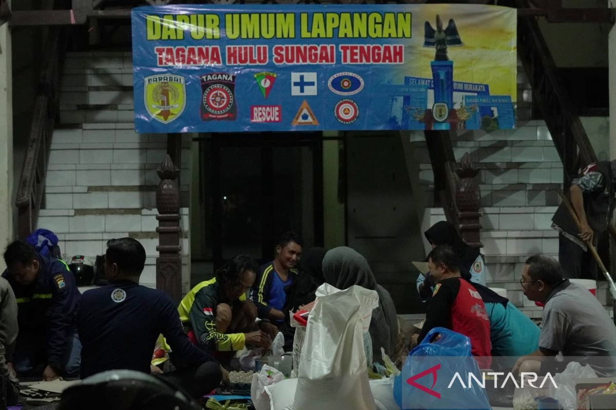 Pemkab HST dirikan dapur umum bantu korban banjir