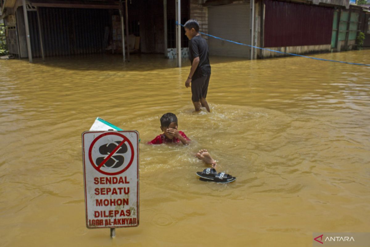 Ribuan Rumah Terdampak Banjir Di Hulu Sungai Tengah Kalsel Antara News