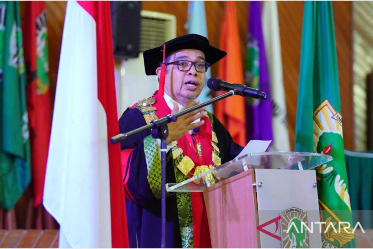 Rektor Unand ingatkan wisudawan tetap tingkatkan kapasitas setelah wisuda