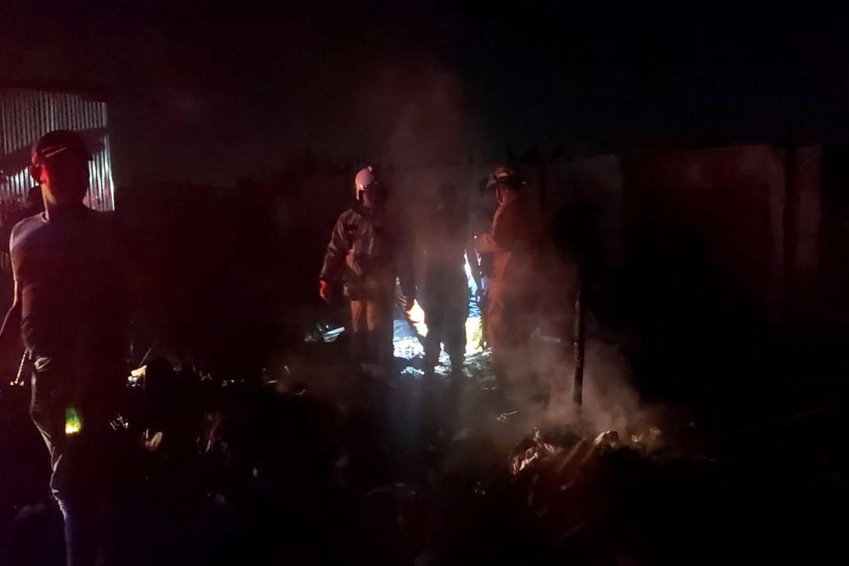 Rumah terbakar di Bandarlampung, tiga orang tewas