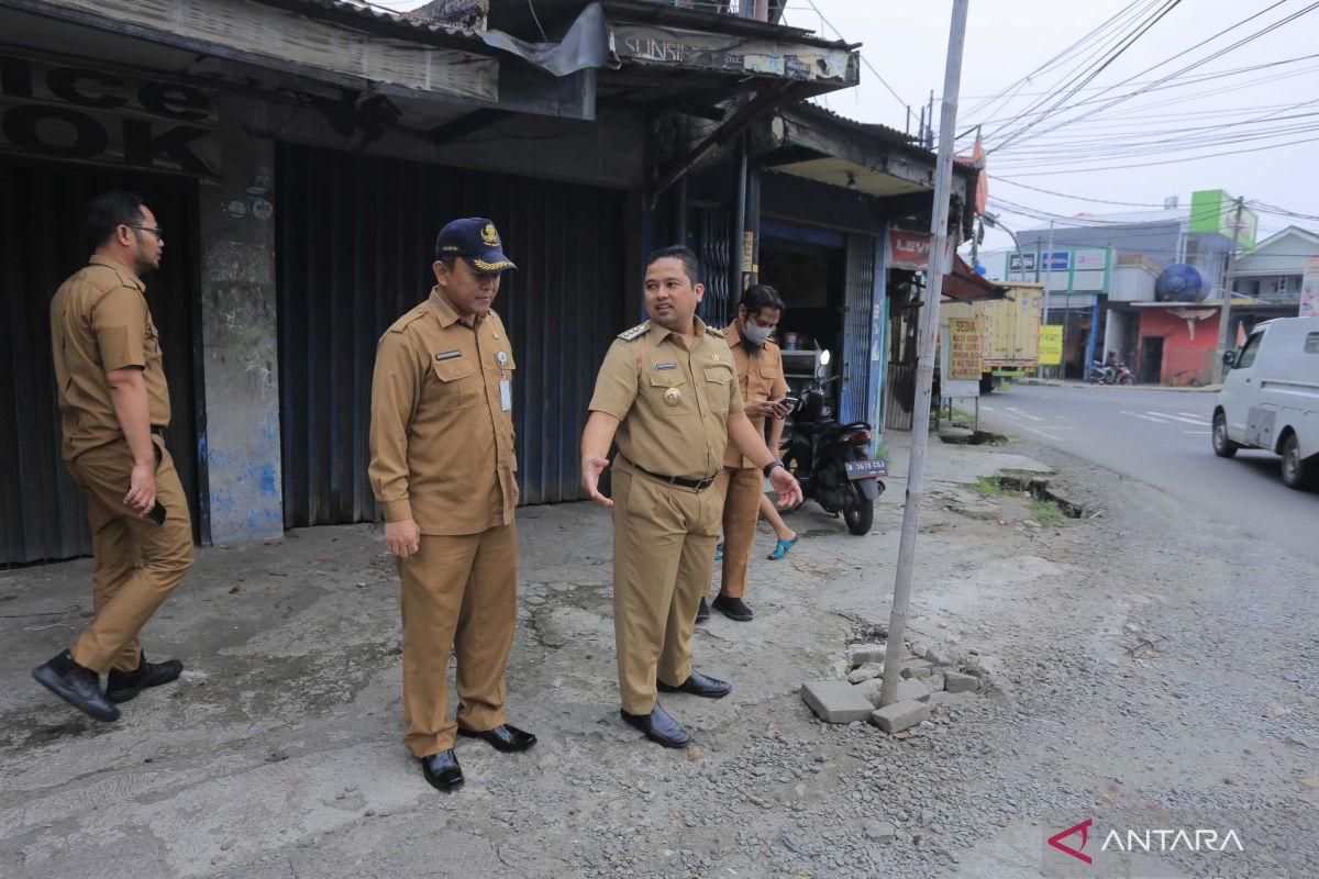 Wali Kota Tangerang dorong Dinas PUPR tingkatkan pengawasan perbaikan jalan