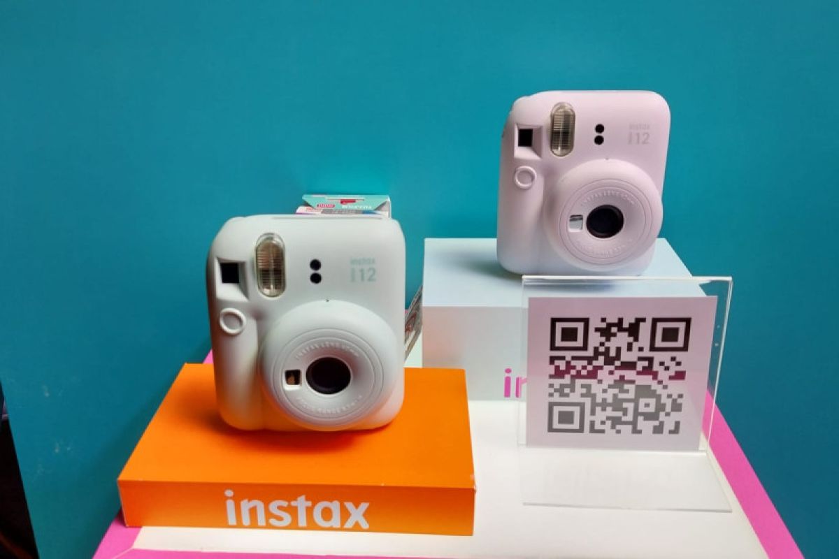 Intip keunggulan kamera Instax Mini 12 yang hadir sejak 16 Maret