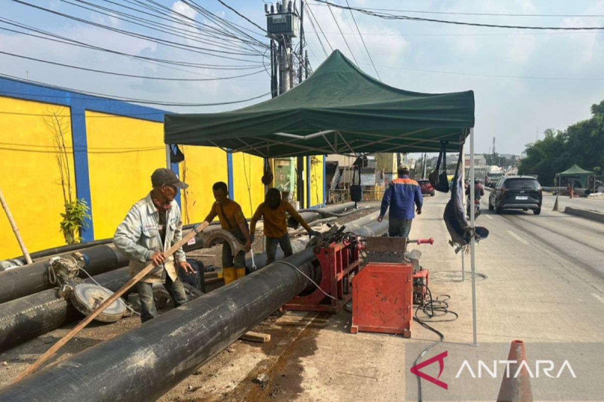 PDAM Tirta Bhagasasi Bekasi ganti pipa jalur Tegal Gede-Cibarusah