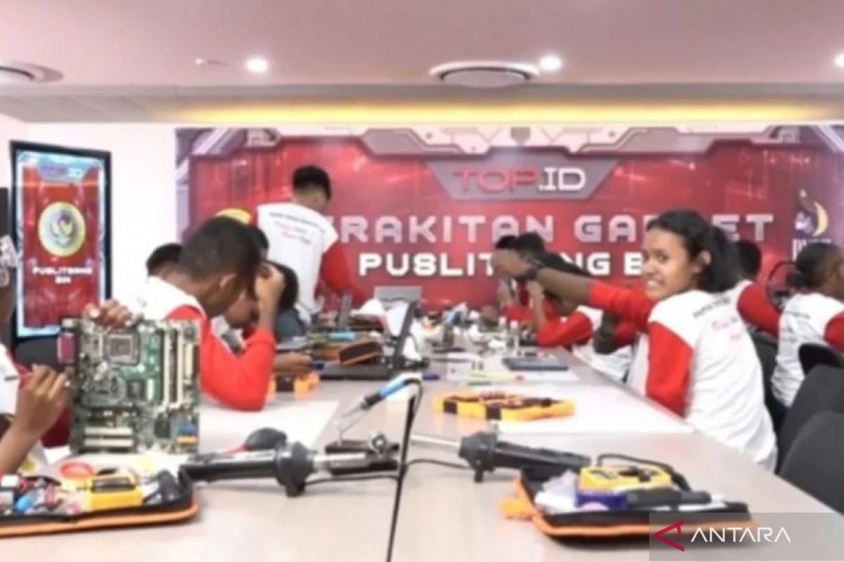 BIN bina talenta pelajar Papua kembangkan sistem operasi ponsel pintar