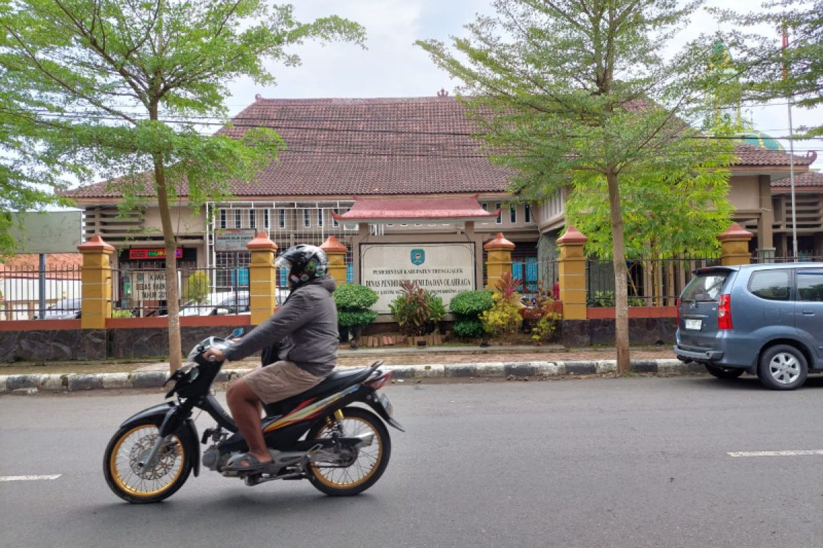 Dikpora Trenggalek tambah porsi pendidikan karakter di sekolah