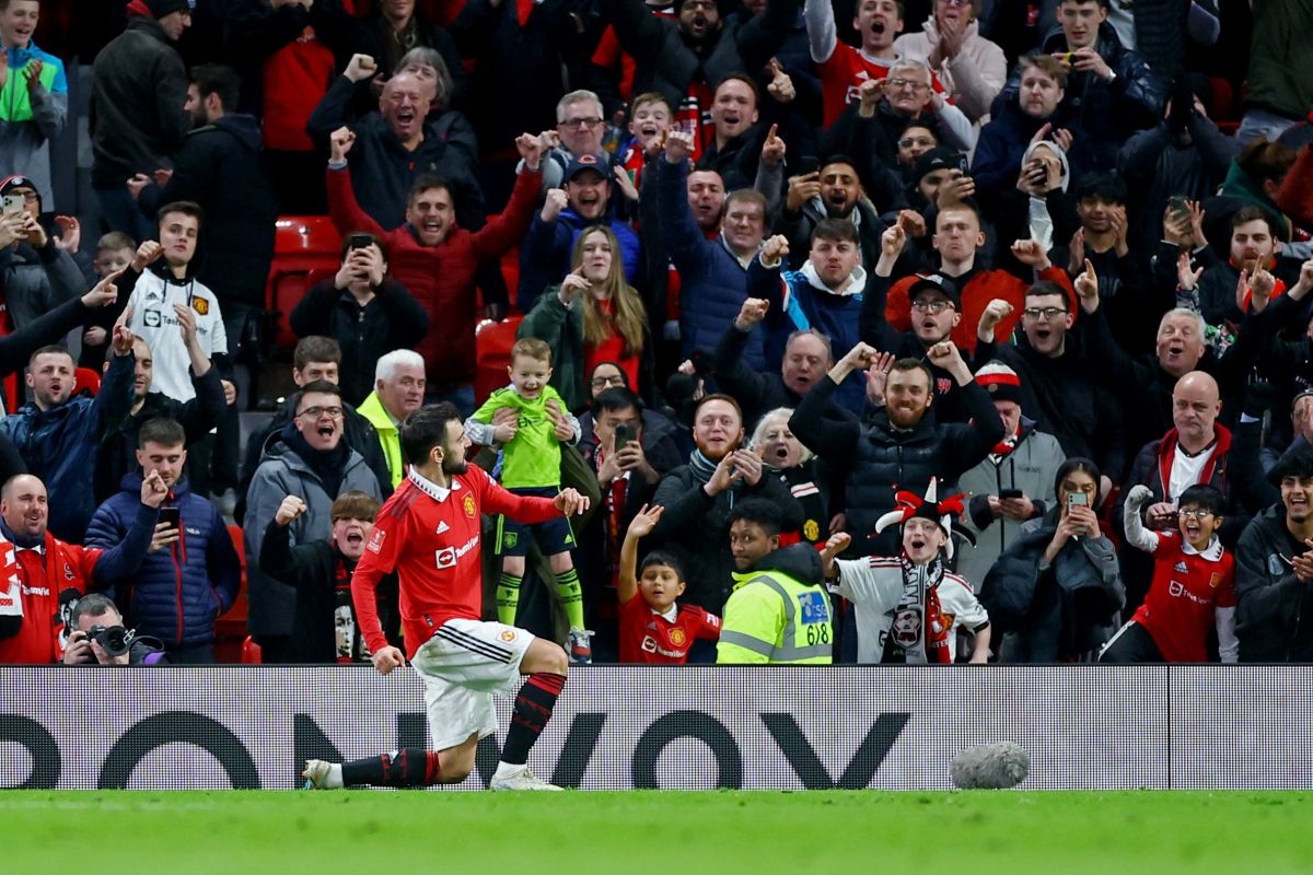 Dua gol Bruno Fernandes bawa Manchester United ke semifinal Piala FA