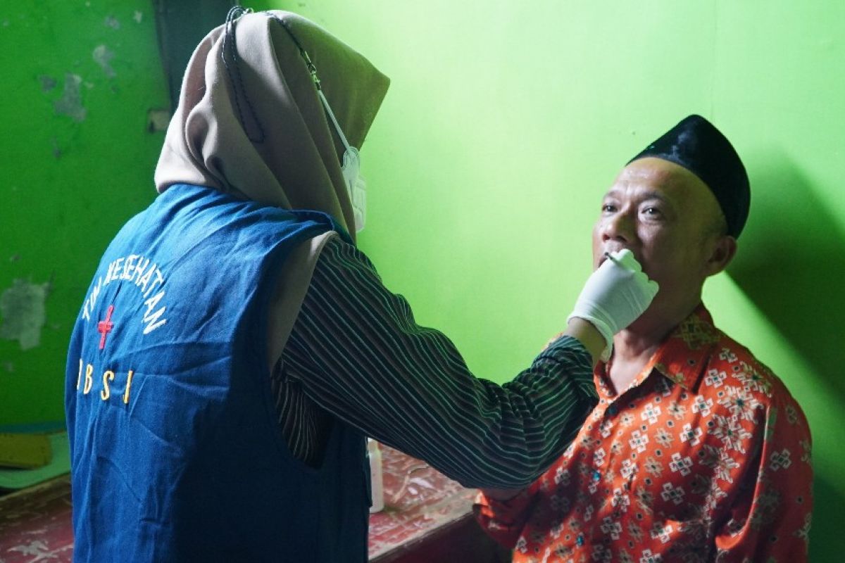 Djarum beri pelayanan medis masyarakat di PPDU Jombang