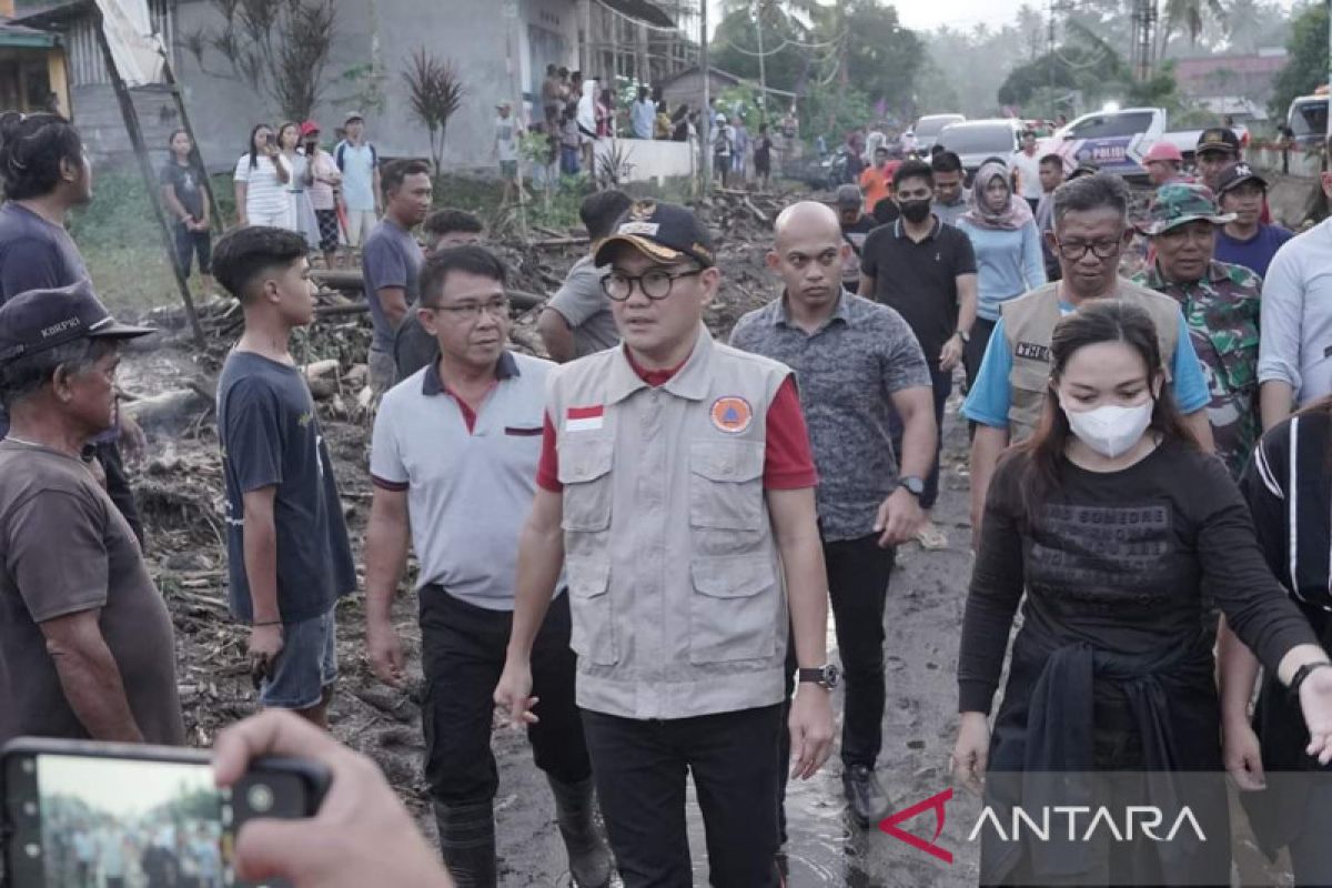 Pemkab-TNI gerak cepat bersihkan sisa banjir bandang Klabat