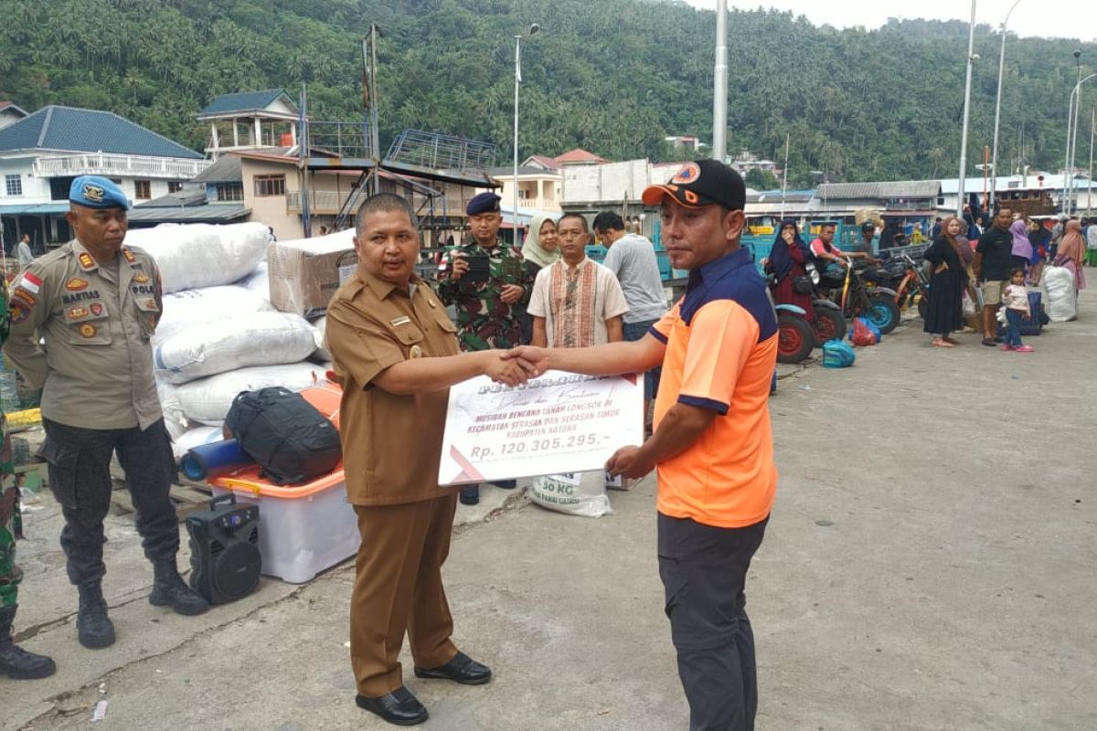 Anambas kirim bantuan bagi korban tanah longsor Serasan Natuna