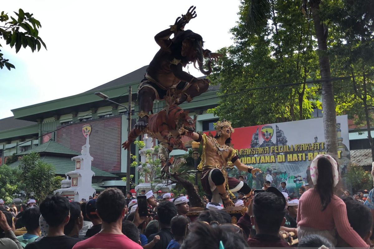 Pawai ogoh-ogoh jelang Nyepi jadi daya tarik turis ke Bali
