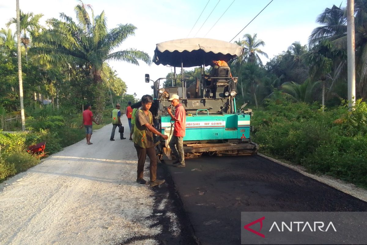 Buka akses daerah terisolir, Meranti usulkan peningkatan jalan perbatasan ke pusat