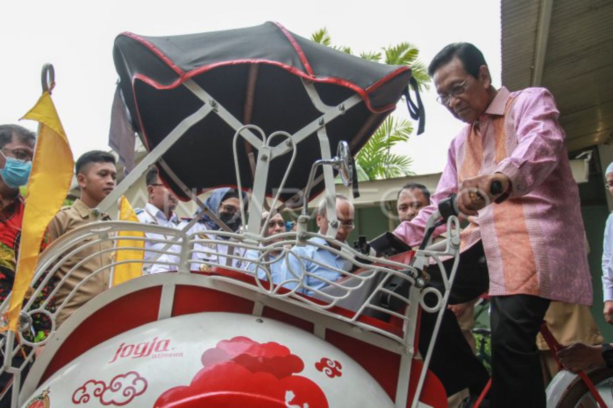 Pemda DIY luncurkan becak kayuh bertenaga alternatif