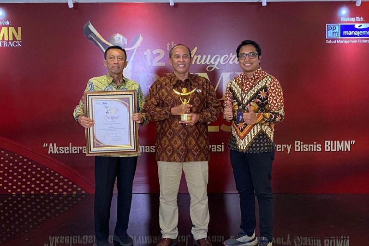 PT Indra Karya meraih penghargaan GCG terbaik di Anugerah BUMN Award