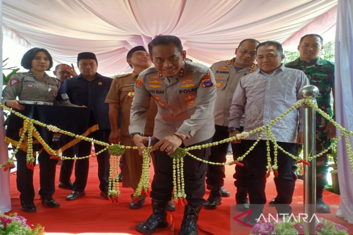 Kapolda Kalsel wujudkan rumah layak huni bagi Dhuafa