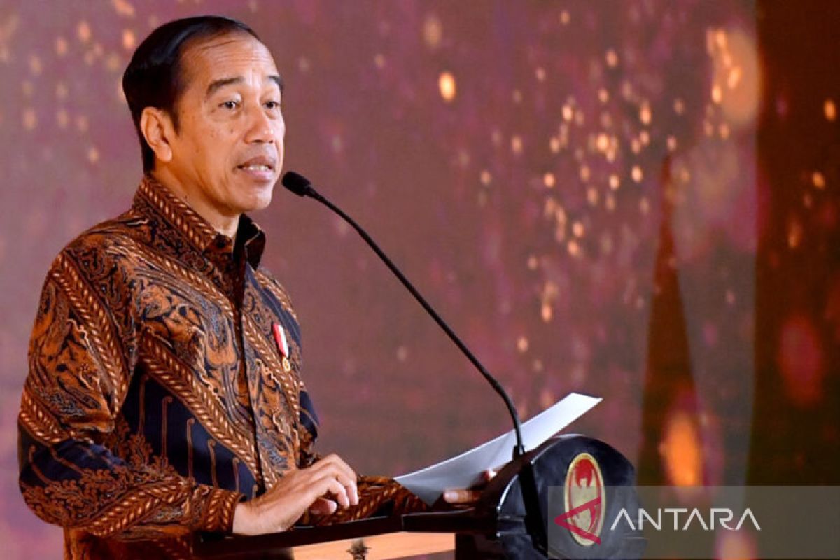 Jokowi minta kekuatan tangani COVID-19 dikerahkan untuk agenda besar