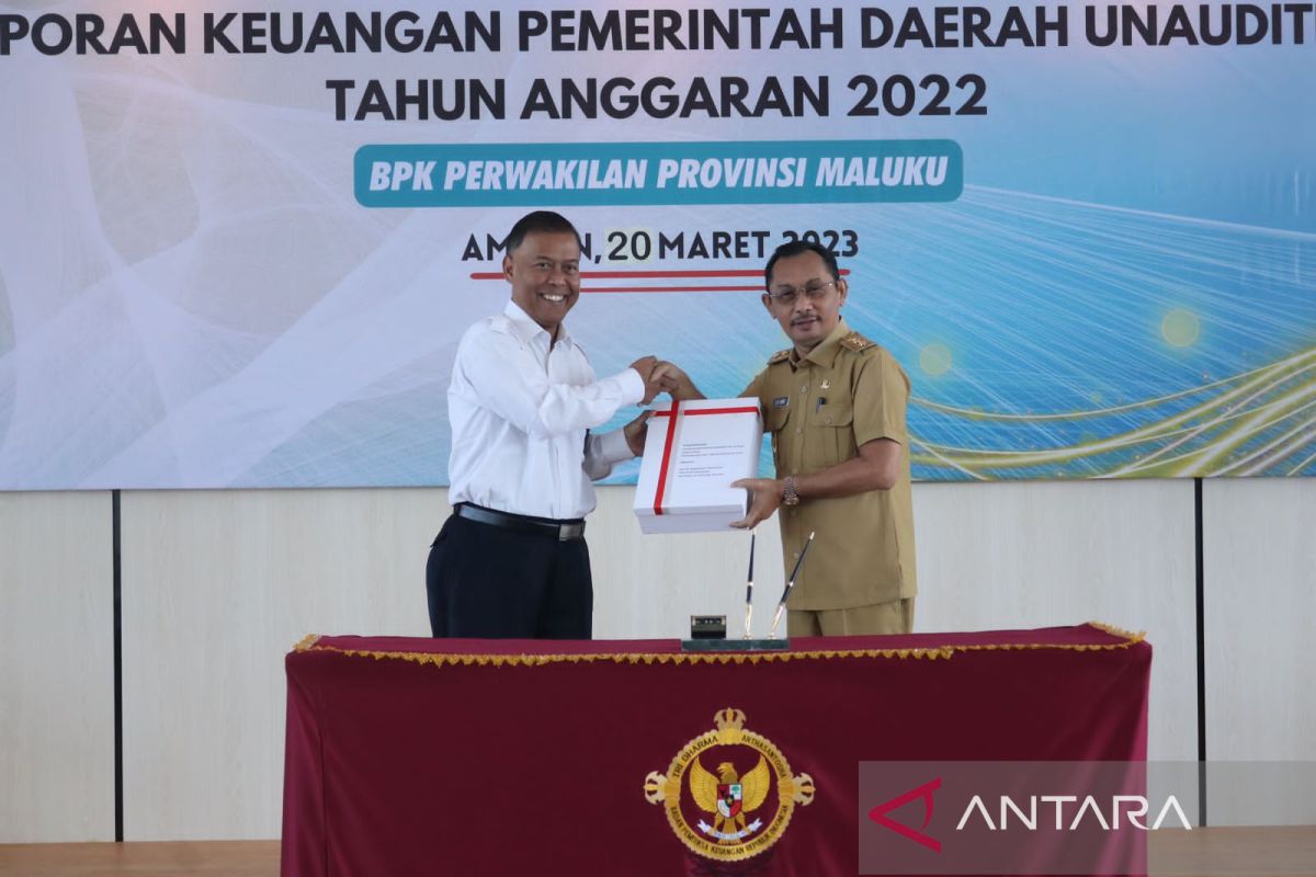 Pemprov Maluku Serahkan Laporan Keuangan 2022 Kepada BPK - ANTARA News ...