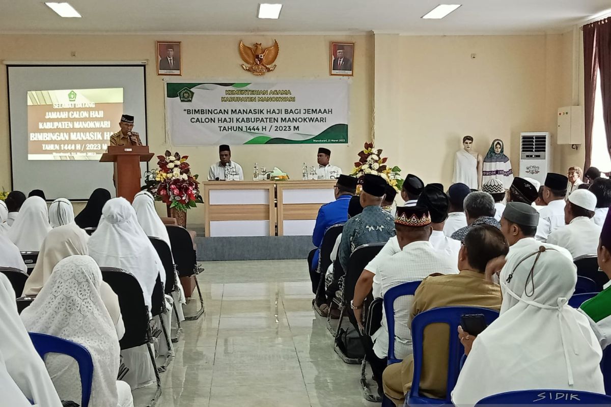 Ratusan calon jamaah haji di Manokwari ikut bimbingan manasik