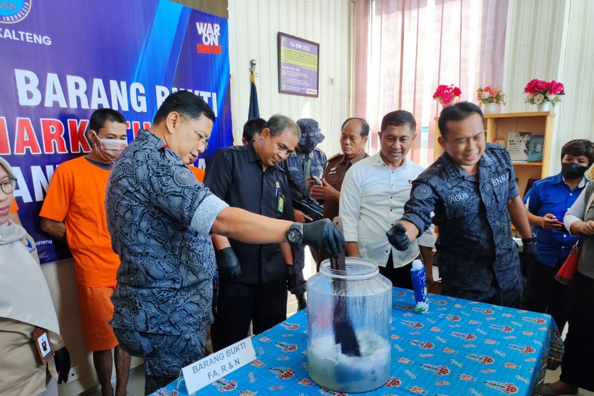 BNNP Kalteng musnahkan 385 gram sabu jaringan narkoba lintas Kalimantan