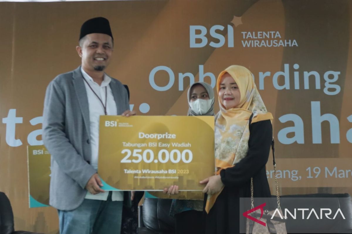 BSI Dorong Santri di Banten Berwirausaha untuk Gerakkan Ekonomi Indonesia