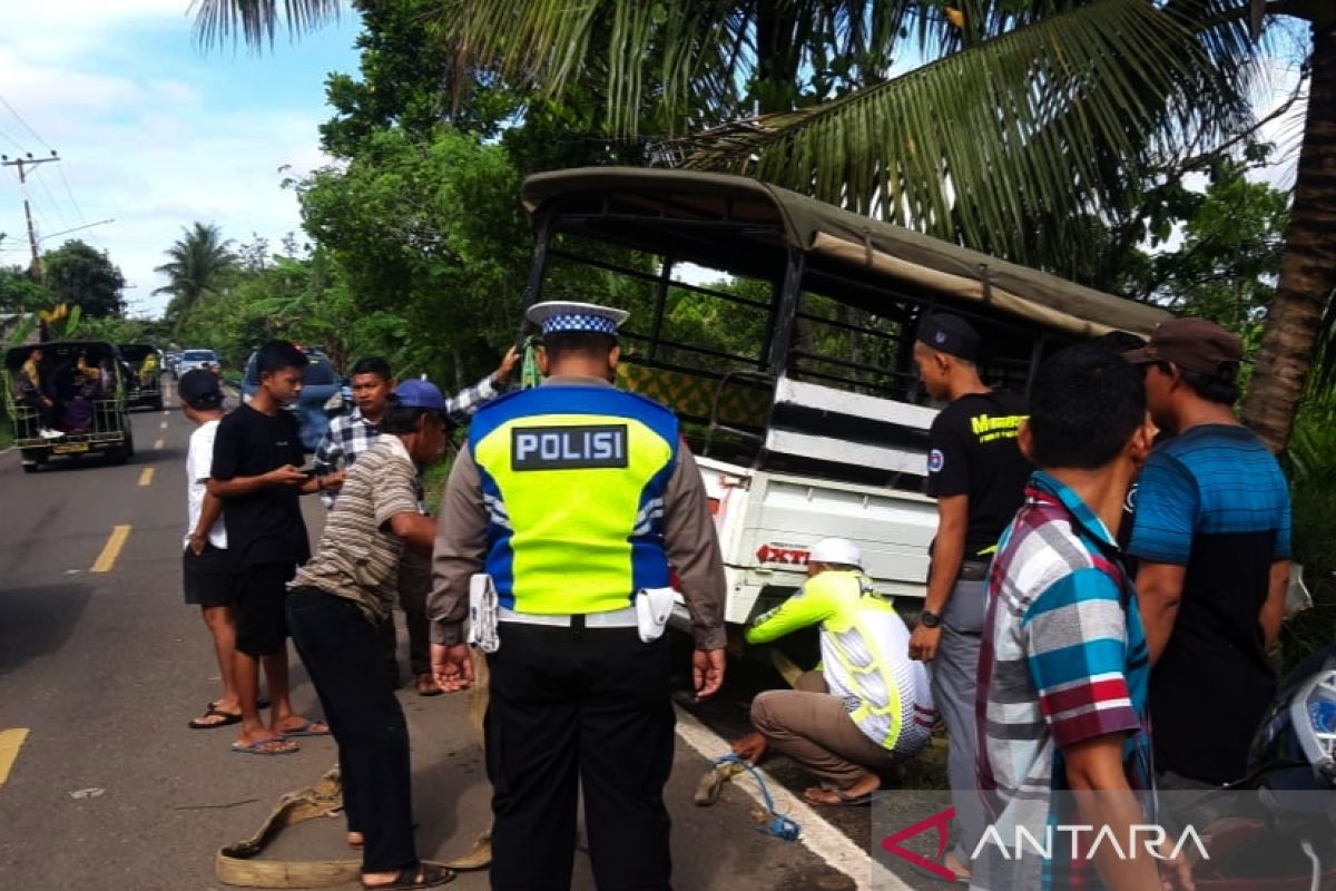 Mobil rombongan murid SD kecelakaan di Tapin